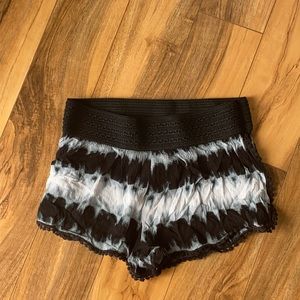 TIE DYE SHORTS